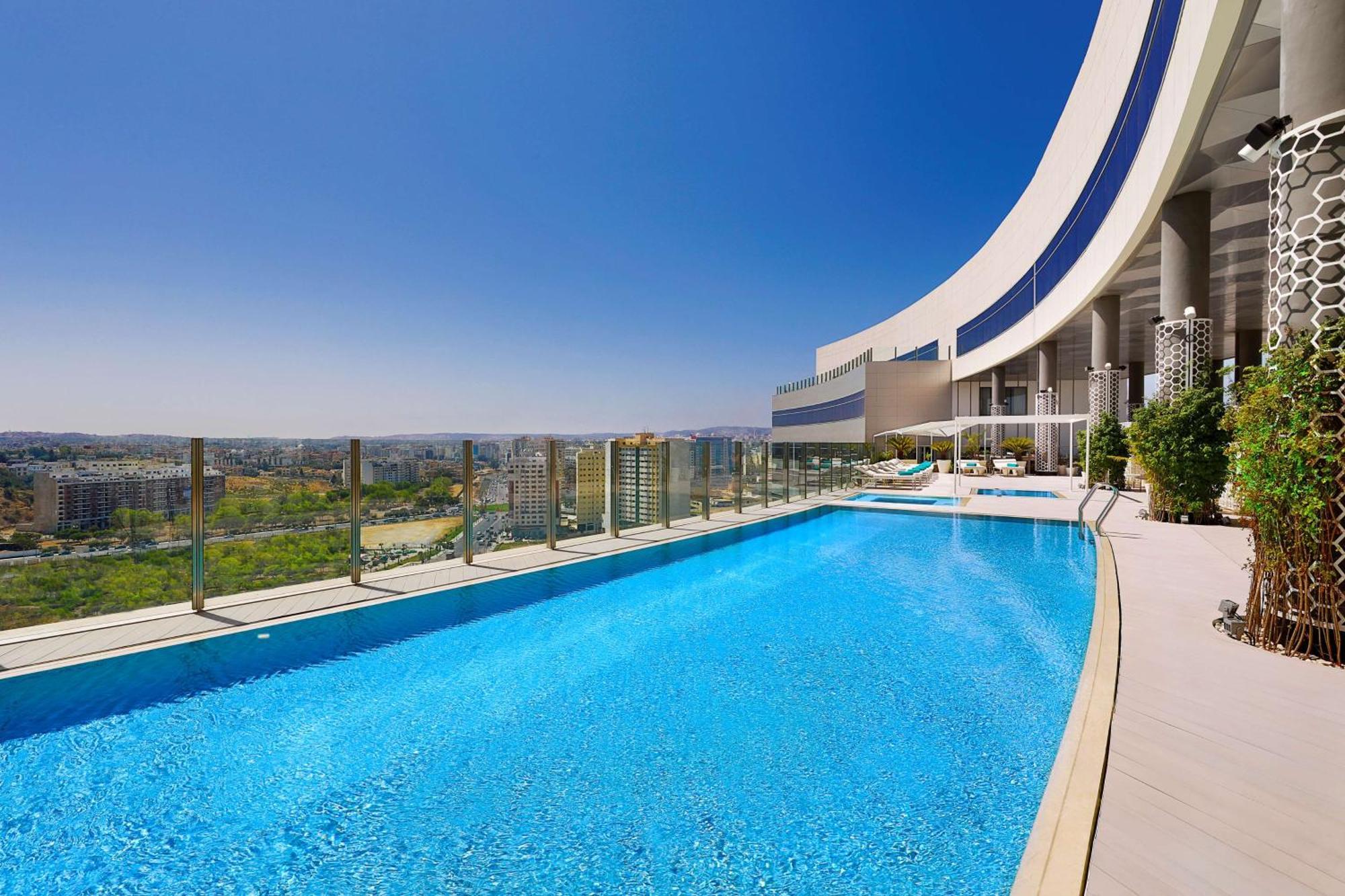 Hilton Tanger City Center Exterior foto Skyline Residences